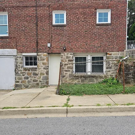 Studio Apartment In Baltimore City Exterior photo