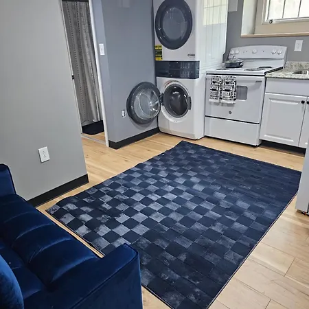 Studio Apartment In Baltimore City Exterior photo